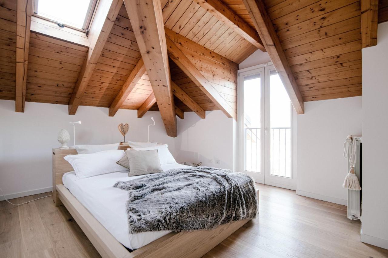 Modern Luxury Attic - Bymyhomeincomo Buitenkant foto